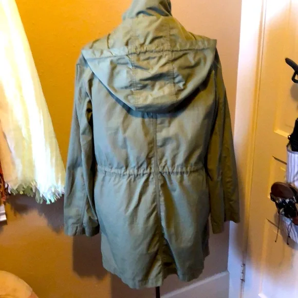 GAP Women's Utility Jacket in Sage - Picture 3 of 8
